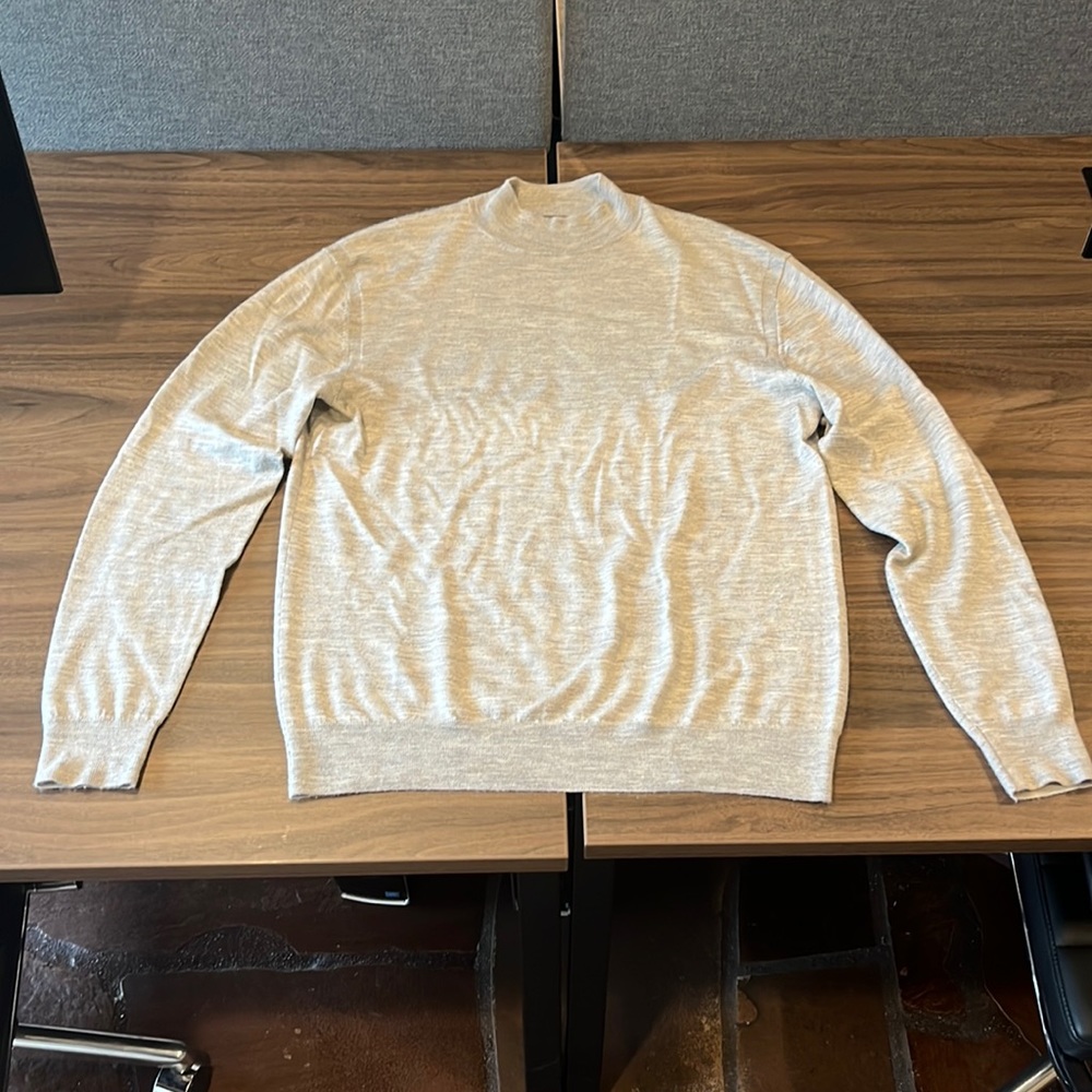 N.Peal London Light Grey Mockneck Sweater